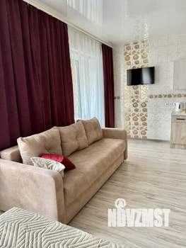 Студия квартира, посуточно, 47м2, 9/16 этаж