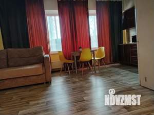 Студия квартира, посуточно, 38м2, 1/10 этаж