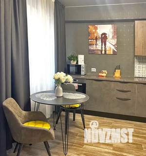 Студия квартира, посуточно, 34м2, 7/10 этаж