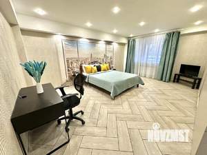 1-к квартира, посуточно, 50м2, 2/10 этаж