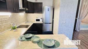 1-к квартира, посуточно, 40м2, 7/9 этаж