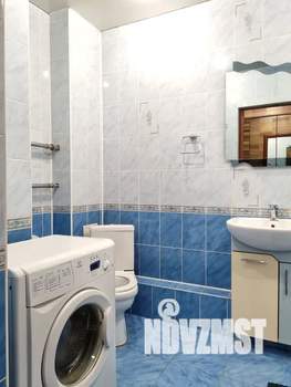 Студия квартира, посуточно, 35м2, 2/10 этаж