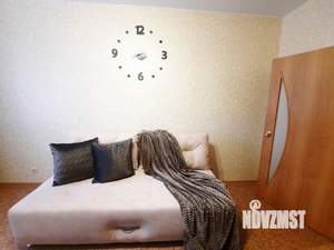3-к квартира, посуточно, 65м2, 6/18 этаж