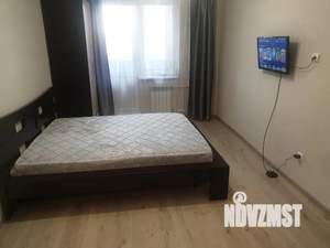 1-к квартира, посуточно, 45м2, 6/15 этаж