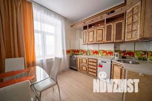 2-к квартира, посуточно, 54м2, 1/1 этаж