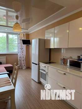 1-к квартира, посуточно, 44м2, 1/1 этаж