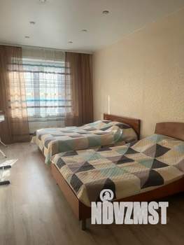 2-к квартира, посуточно, 72м2, 4/17 этаж