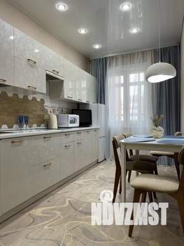 1-к квартира, посуточно, 39м2, 6/18 этаж