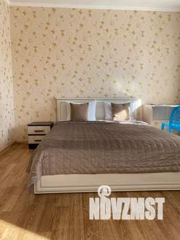 Студия квартира, посуточно, 42м2, 6/17 этаж