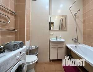 Студия квартира, посуточно, 40м2, 12/17 этаж