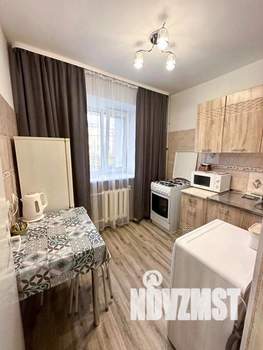 1-к квартира, посуточно, 37м2, 1/1 этаж