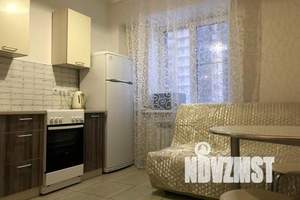 1-к квартира, посуточно, 42м2, 10/17 этаж