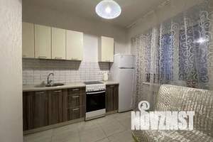 1-к квартира, посуточно, 42м2, 10/17 этаж