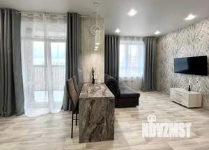 Студия квартира, посуточно, 40м2, 11/19 этаж