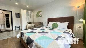 Студия квартира, посуточно, 34м2, 1/10 этаж