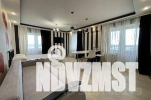 1-к квартира, посуточно, 50м2, 9/17 этаж