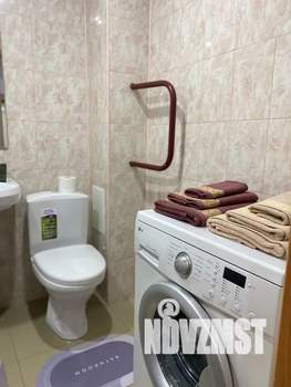 Студия квартира, посуточно, 30м2, 1/3 этаж