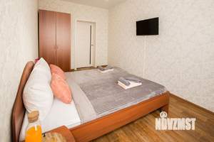 2-к квартира, посуточно, 54м2, 1/1 этаж