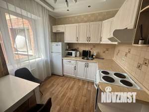 Студия квартира, посуточно, 32м2, 3/12 этаж