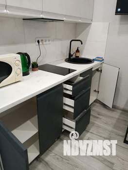 Студия квартира, посуточно, 37м2, 10/17 этаж