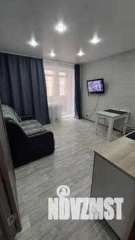 2-к квартира, посуточно, 42м2, 2/18 этаж