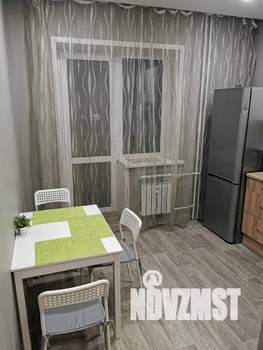 1-к квартира, посуточно, 40м2, 12/18 этаж