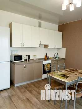 Студия квартира, посуточно, 35м2, 14/17 этаж