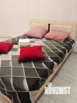 2-к квартира, посуточно, 39м2, 4/16 этаж