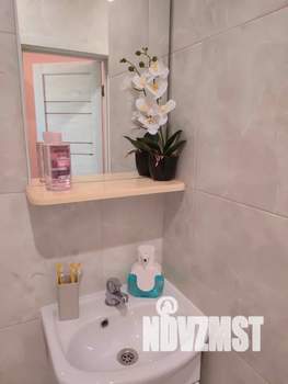 Студия квартира, посуточно, 35м2, 3/15 этаж