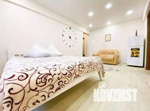 3-к квартира, посуточно, 49м2, 1/5 этаж