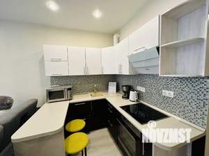 1-к квартира, посуточно, 40м2, 1/1 этаж