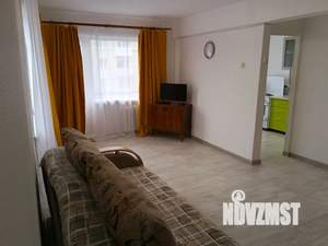 1-к квартира, посуточно, 38м2, 4/5 этаж