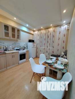 1-к квартира, посуточно, 38м2, 4/9 этаж