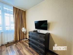 Студия квартира, посуточно, 40м2, 12/17 этаж
