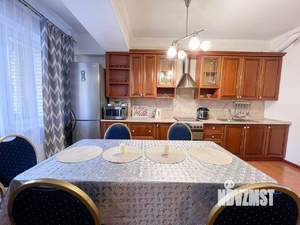 3-к квартира, посуточно, 83м2, 4/9 этаж