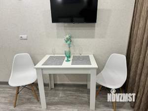 Студия квартира, посуточно, 28м2, 6/19 этаж