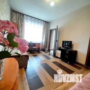 1-к квартира, посуточно, 35м2, 7/16 этаж