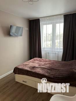 1-к квартира, посуточно, 34м2, 10/18 этаж