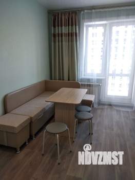 1-к квартира, посуточно, 42м2, 7/18 этаж