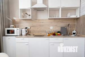 1-к квартира, посуточно, 37м2, 4/4 этаж