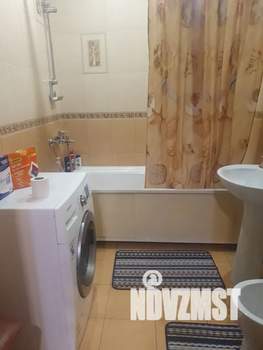 Студия квартира, посуточно, 35м2, 3/9 этаж