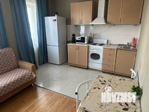 Студия квартира, посуточно, 35м2, 5/8 этаж