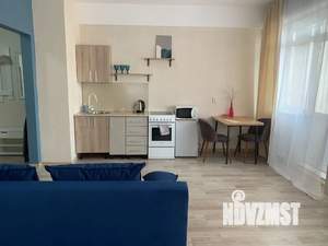 Студия квартира, посуточно, 40м2, 2/8 этаж