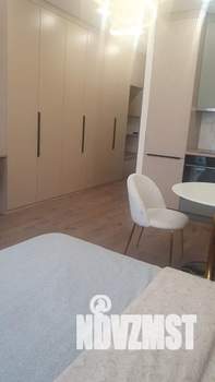 Студия квартира, посуточно, 30м2, 6/18 этаж