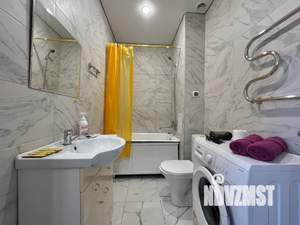 1-к квартира, посуточно, 50м2, 1/10 этаж