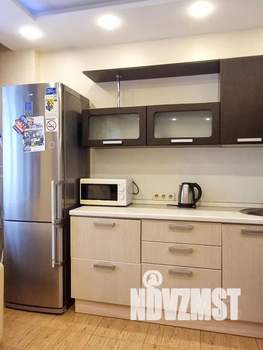 Студия квартира, посуточно, 40м2, 3/12 этаж