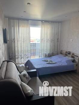 Студия квартира, посуточно, 32м2, 13/16 этаж