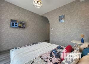 Студия квартира, посуточно, 35м2, 8/14 этаж