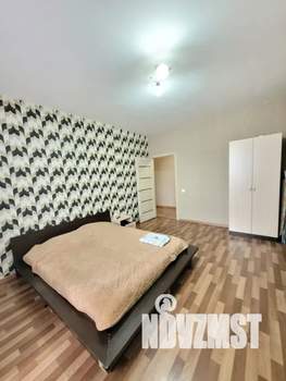 1-к квартира, посуточно, 45м2, 9/16 этаж