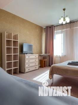 1-к квартира, посуточно, 40м2, 9/10 этаж